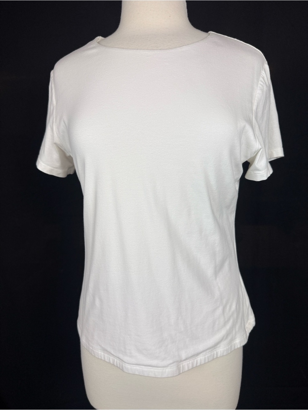 Tahari modern essential White Short-Sleeve Crewneck Tee